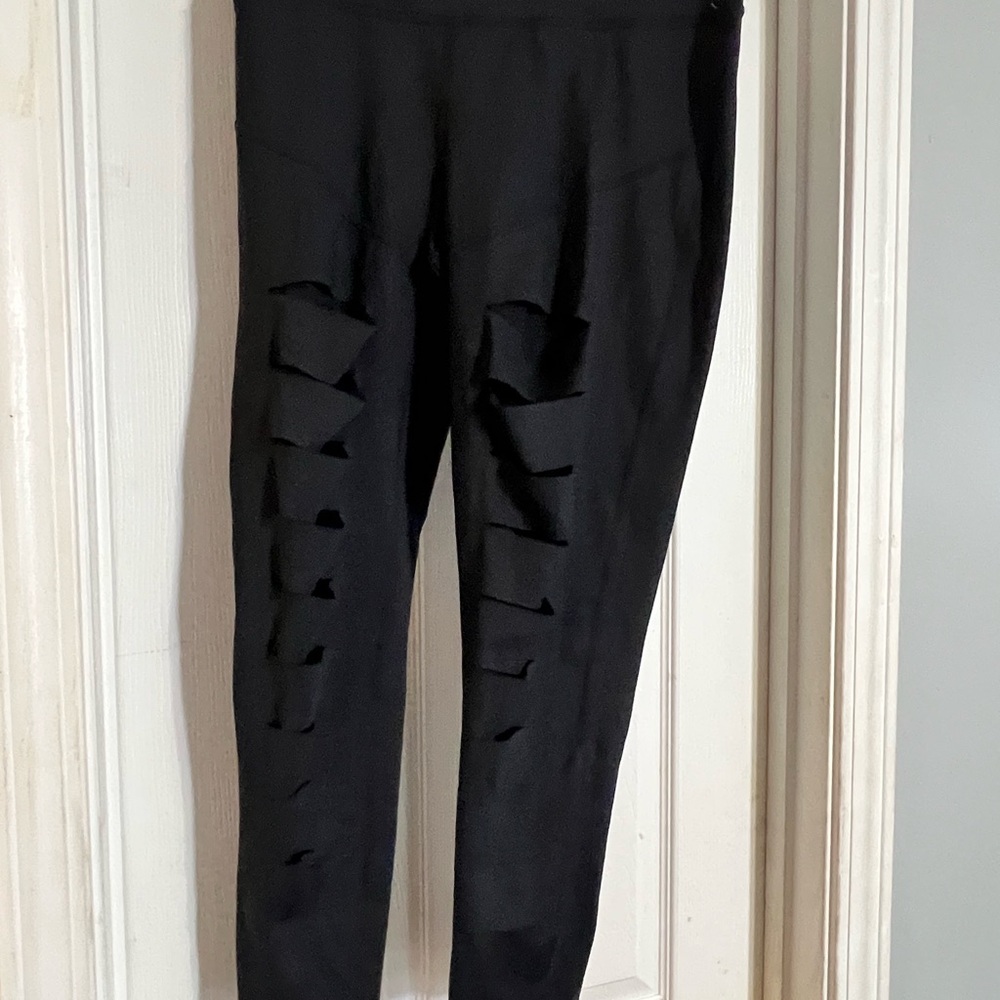 Betsey Johnson Performance Leggings